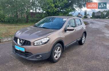 Внедорожник / Кроссовер Nissan Qashqai 2013 в Харькове