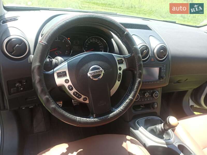 Внедорожник / Кроссовер Nissan Qashqai 2011 в Луцке
