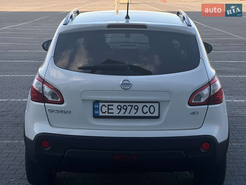 Позашляховик / Кросовер Nissan Qashqai 2011 в Чернівцях
