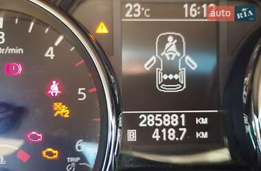 Внедорожник / Кроссовер Nissan Qashqai 2010 в 