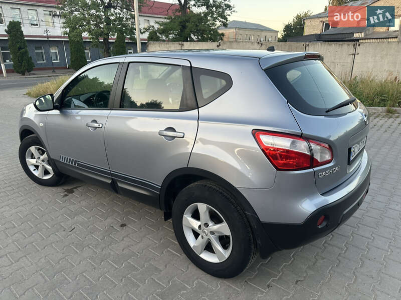 Позашляховик / Кросовер Nissan Qashqai 2012 в Хмельницькому