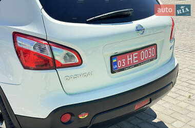 Позашляховик / Кросовер Nissan Qashqai 2011 в 