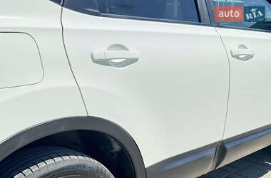 Позашляховик / Кросовер Nissan Qashqai 2011 в 