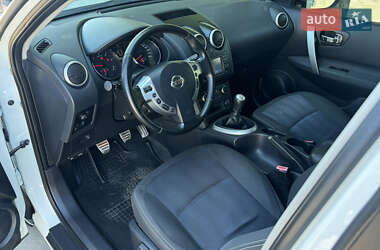 Позашляховик / Кросовер Nissan Qashqai 2011 в 