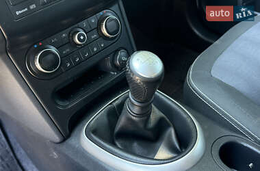 Позашляховик / Кросовер Nissan Qashqai 2011 в 