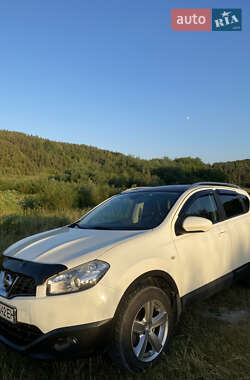 Внедорожник / Кроссовер Nissan Qashqai 2010 в Подволочиске