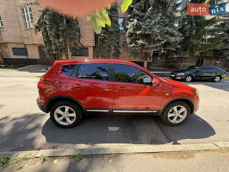 Позашляховик / Кросовер Nissan Qashqai 2008 в Києві
