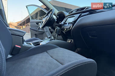 Позашляховик / Кросовер Nissan Qashqai 2015 в 