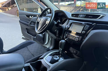Позашляховик / Кросовер Nissan Qashqai 2015 в 