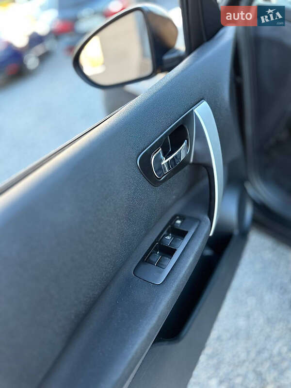 Позашляховик / Кросовер Nissan Qashqai 2013 в Вінниці