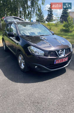 Внедорожник / Кроссовер Nissan Qashqai 2011 в Ровно