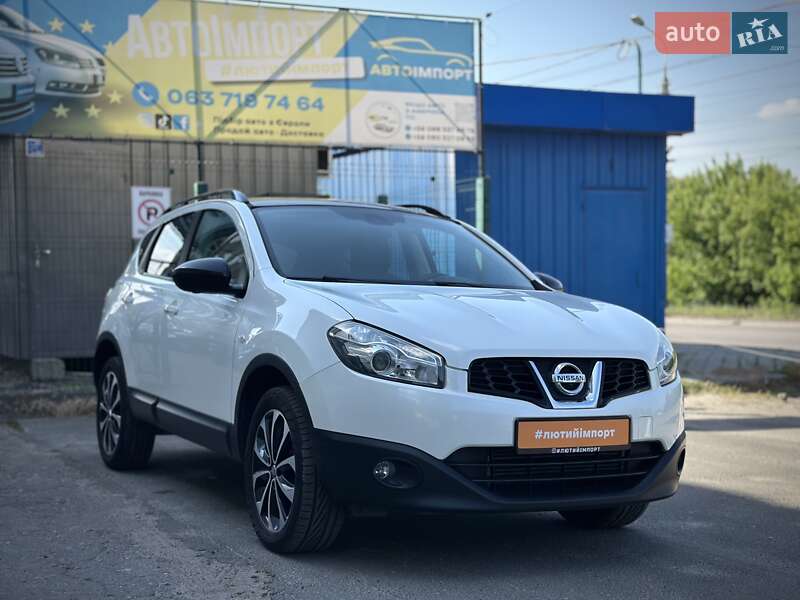 Позашляховик / Кросовер Nissan Qashqai 2013 в Сумах