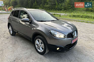 Позашляховик / Кросовер Nissan Qashqai 2013 в 
