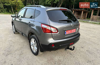 Позашляховик / Кросовер Nissan Qashqai 2013 в 