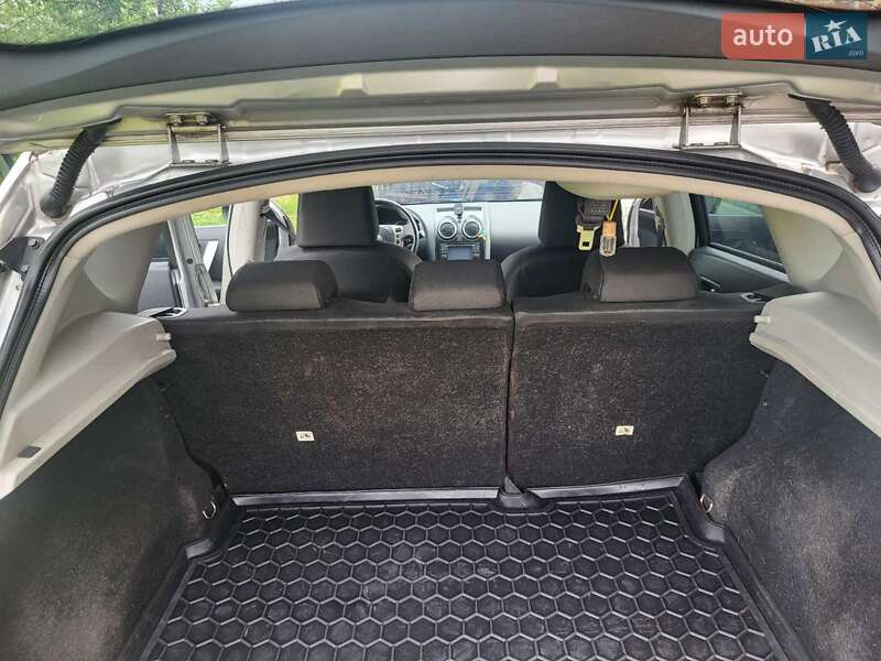 Внедорожник / Кроссовер Nissan Qashqai 2009 в Харькове