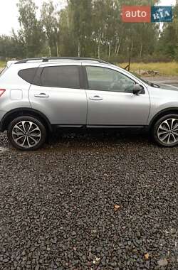 Внедорожник / Кроссовер Nissan Qashqai 2013 в 