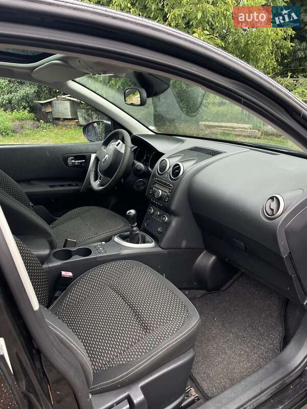 Внедорожник / Кроссовер Nissan Qashqai 2007 в Нововолынске