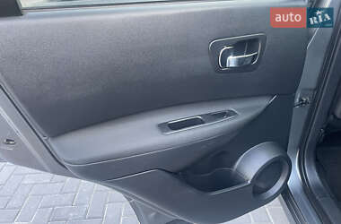 Внедорожник / Кроссовер Nissan Qashqai 2011 в 
