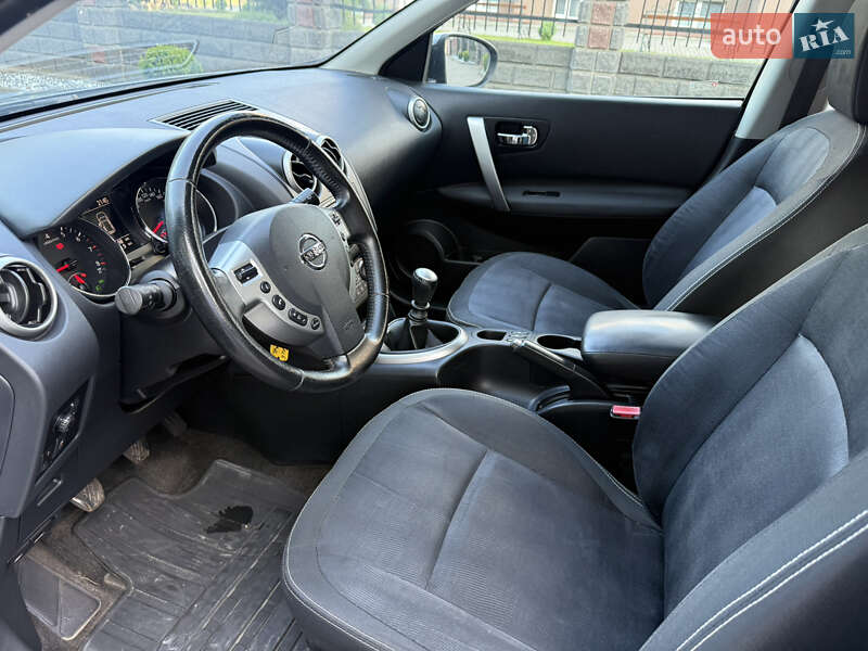 Внедорожник / Кроссовер Nissan Qashqai 2011 в Ровно