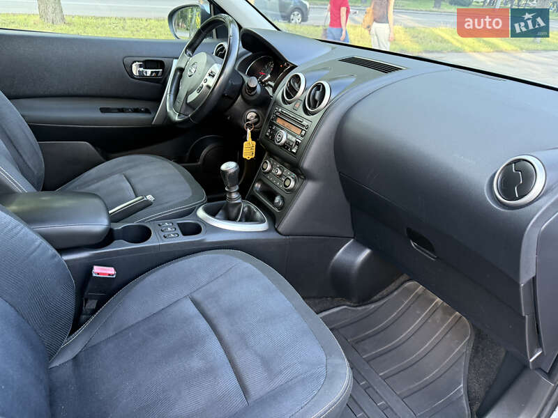Внедорожник / Кроссовер Nissan Qashqai 2011 в Ровно