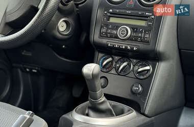 Внедорожник / Кроссовер Nissan Qashqai 2008 в 