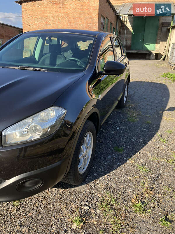 Внедорожник / Кроссовер Nissan Qashqai 2010 в Гайсине