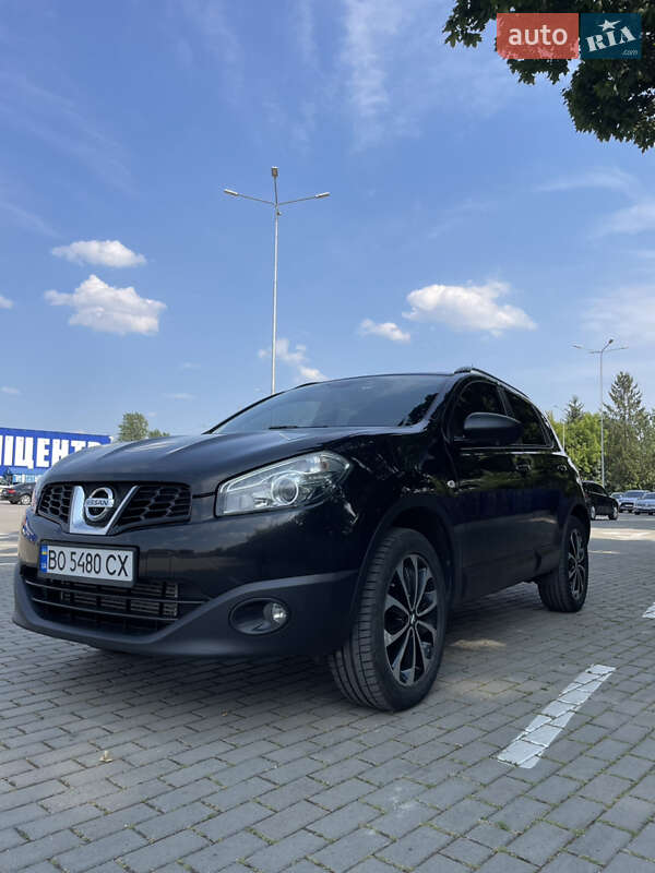 Внедорожник / Кроссовер Nissan Qashqai 2013 в Тернополе