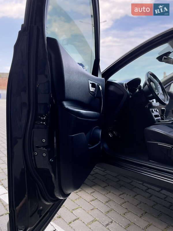 Внедорожник / Кроссовер Nissan Qashqai 2013 в Тернополе