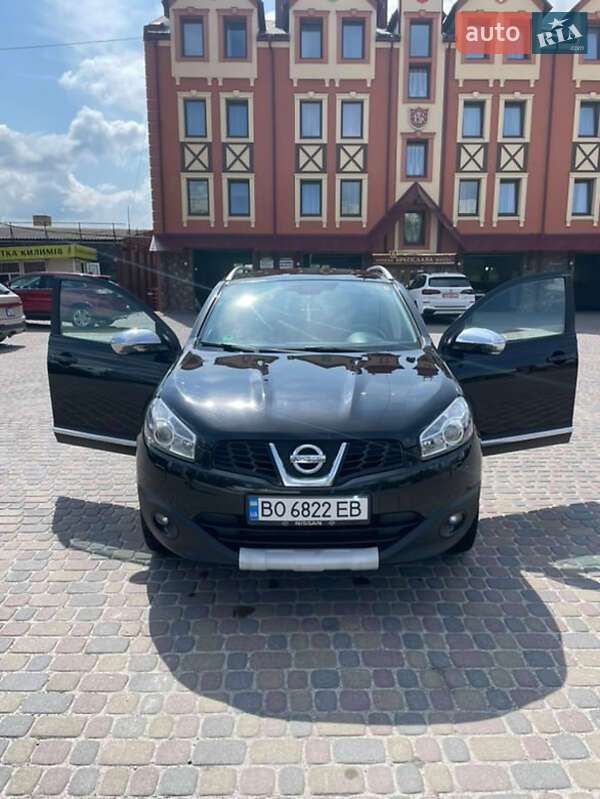 Внедорожник / Кроссовер Nissan Qashqai 2011 в Тернополе