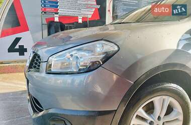 Внедорожник / Кроссовер Nissan Qashqai 2013 в Ивано-Франковске