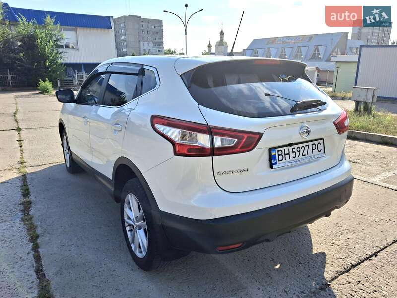 Внедорожник / Кроссовер Nissan Qashqai 2016 в Южноукраинске