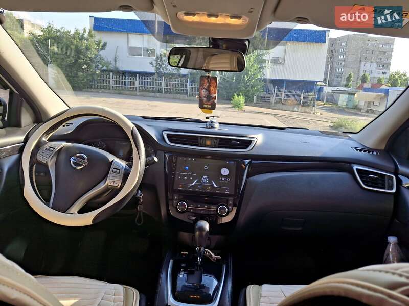 Внедорожник / Кроссовер Nissan Qashqai 2016 в Южноукраинске