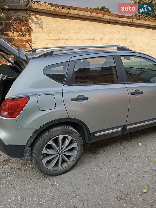 Внедорожник / Кроссовер Nissan Qashqai 2008 в Желтых Водах