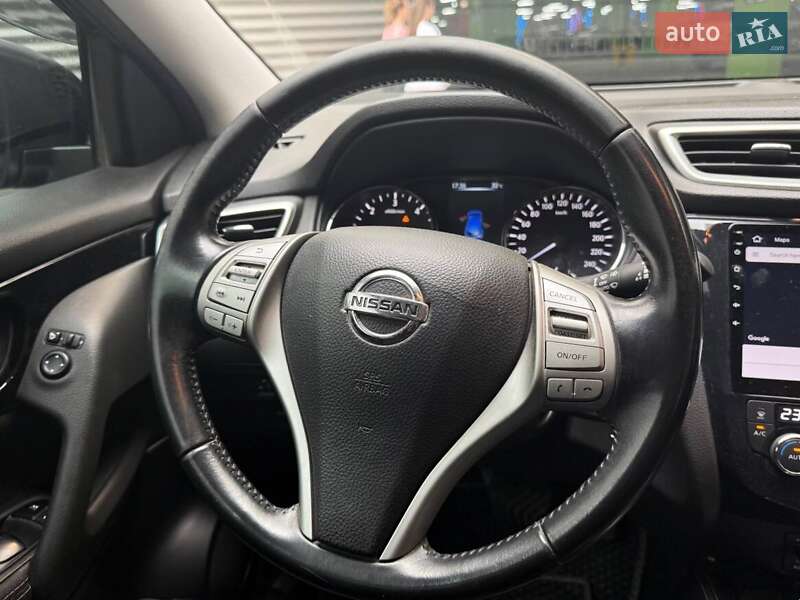 Внедорожник / Кроссовер Nissan Qashqai 2017 в Киеве