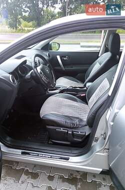 Внедорожник / Кроссовер Nissan Qashqai 2009 в 