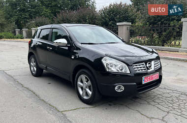 Внедорожник / Кроссовер Nissan Qashqai 2010 в 