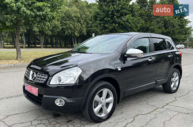 Внедорожник / Кроссовер Nissan Qashqai 2010 в 