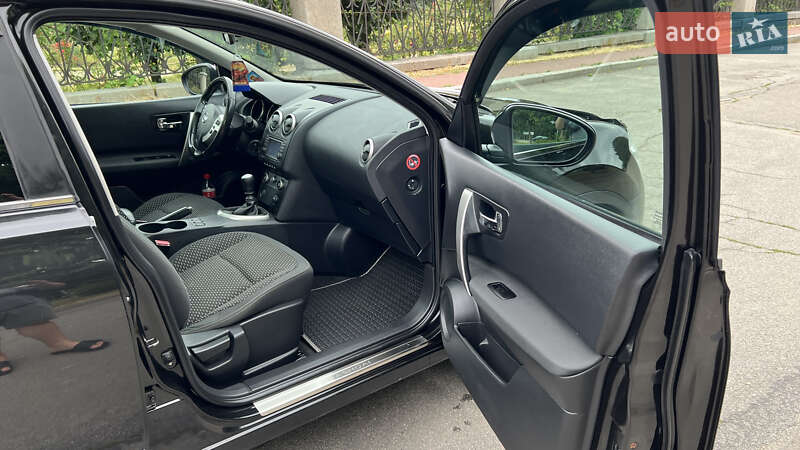 Внедорожник / Кроссовер Nissan Qashqai 2010 в Умани