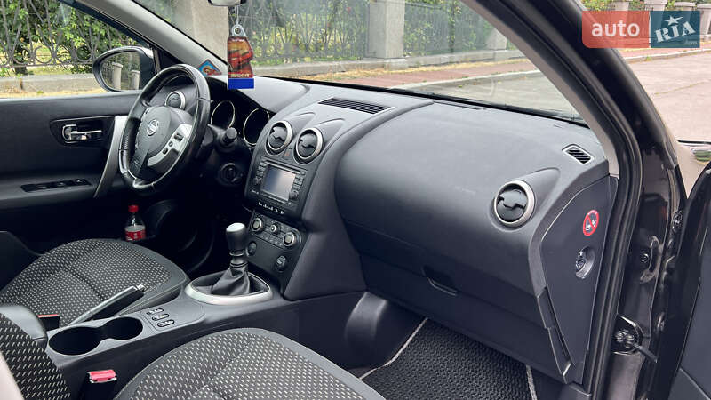 Внедорожник / Кроссовер Nissan Qashqai 2010 в Умани