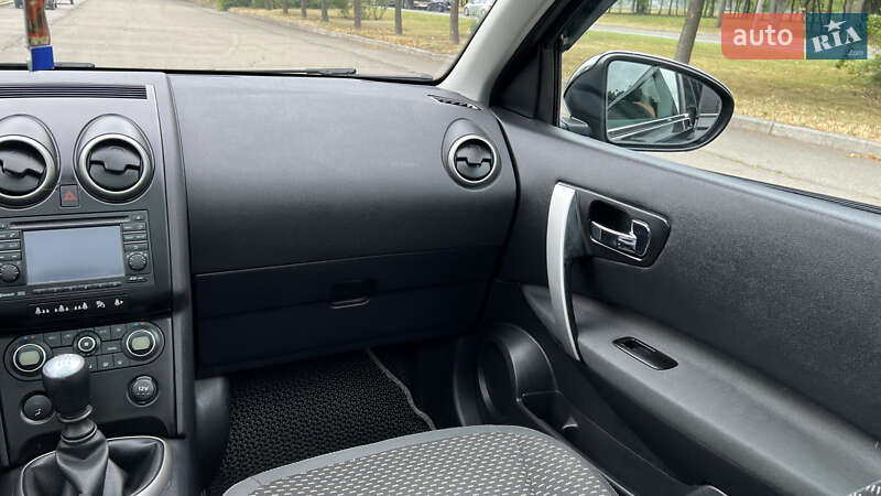 Внедорожник / Кроссовер Nissan Qashqai 2010 в Умани