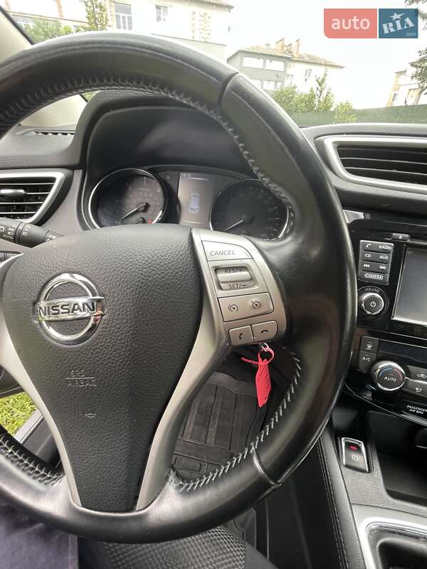 Внедорожник / Кроссовер Nissan Qashqai 2016 в Ковеле
