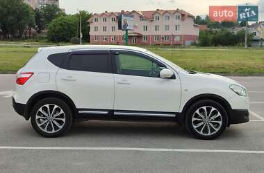 Внедорожник / Кроссовер Nissan Qashqai 2013 в 
