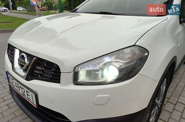 Внедорожник / Кроссовер Nissan Qashqai 2013 в 