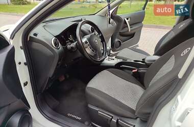 Внедорожник / Кроссовер Nissan Qashqai 2013 в 