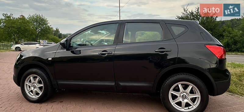 Позашляховик / Кросовер Nissan Qashqai 2009 в Трускавці