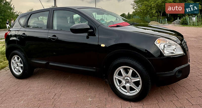 Позашляховик / Кросовер Nissan Qashqai 2009 в Трускавці