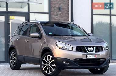 Внедорожник / Кроссовер Nissan Qashqai 2012 в 