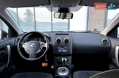 Внедорожник / Кроссовер Nissan Qashqai 2012 в 