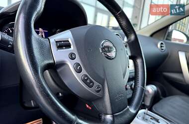 Внедорожник / Кроссовер Nissan Qashqai 2012 в 