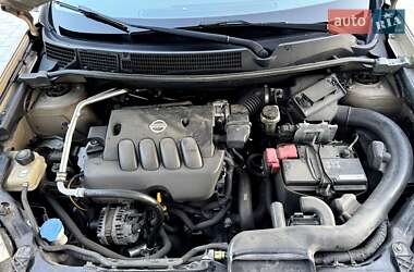Внедорожник / Кроссовер Nissan Qashqai 2012 в 